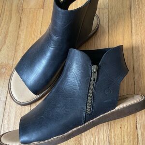 Black Leather Women's Sandals